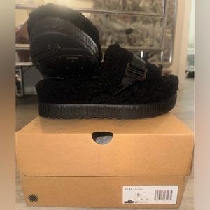 UGG Australia Ugg Fluffita - Women | Color: Black Size: 9